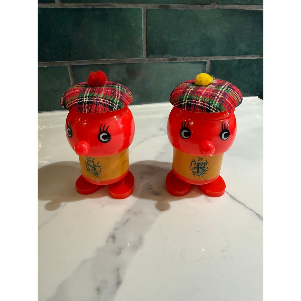 Vintage Plastic Character Salt and Pepper Shakers Red Plaid Tam Hats Novelty Set